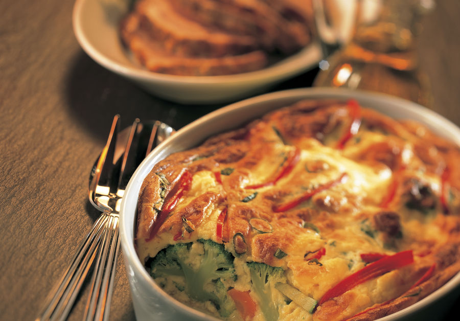 Soufflé aux légumes, au Gruyère AOP et à l'Emmentaler AOP