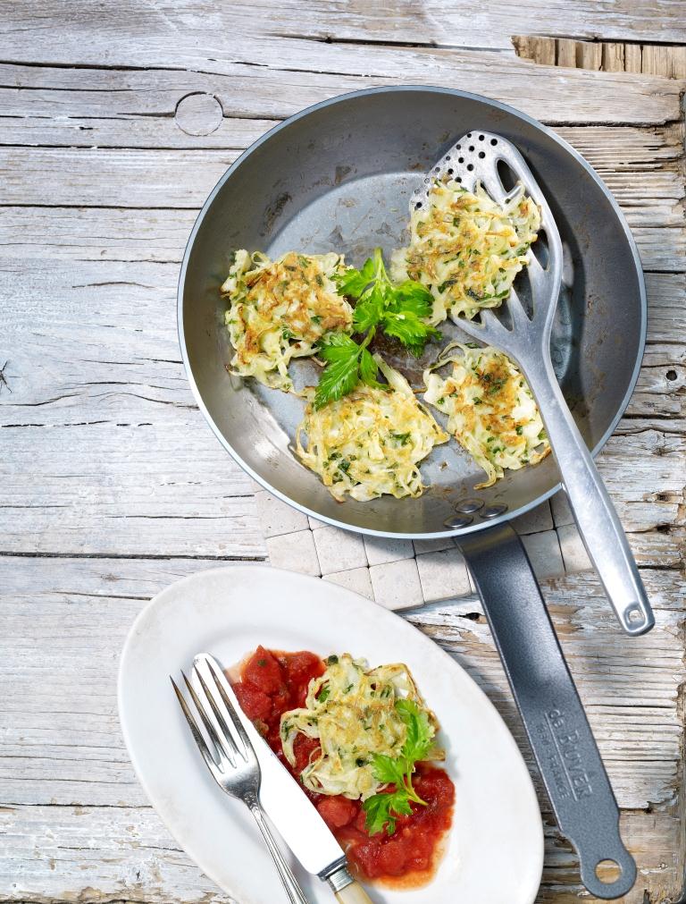 Galettes de chou à la sauce tomate et Gruyère AOP