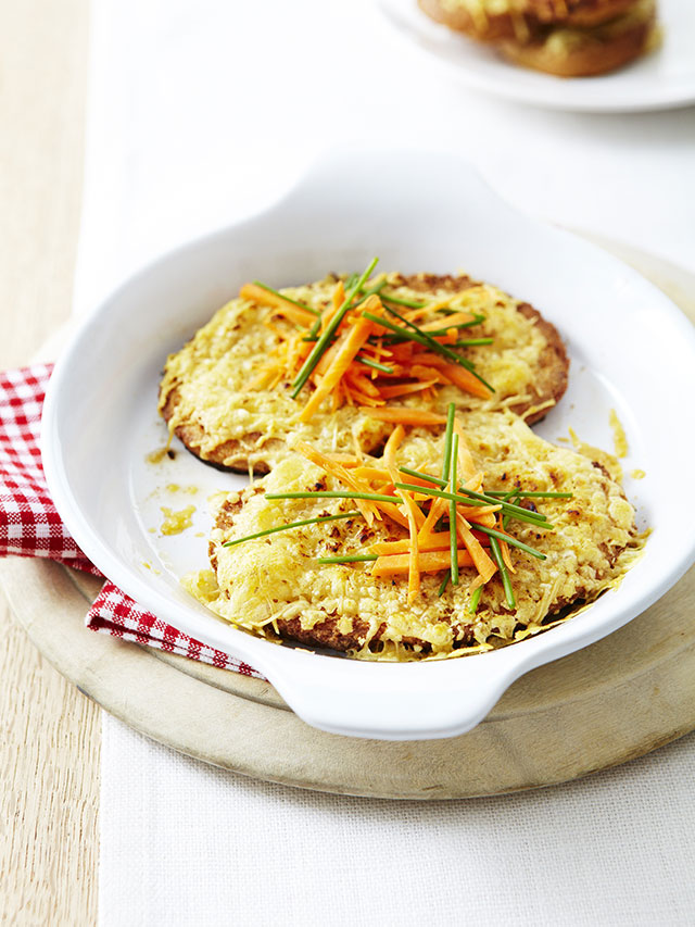 Croûtes gratinées au Gruyère AOP, carottes râpées