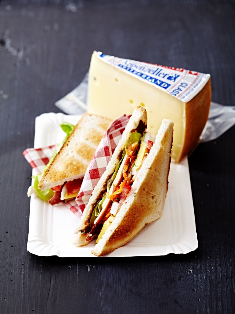 Club sandwich suisse à l’Appenzeller® et viande des Grisons