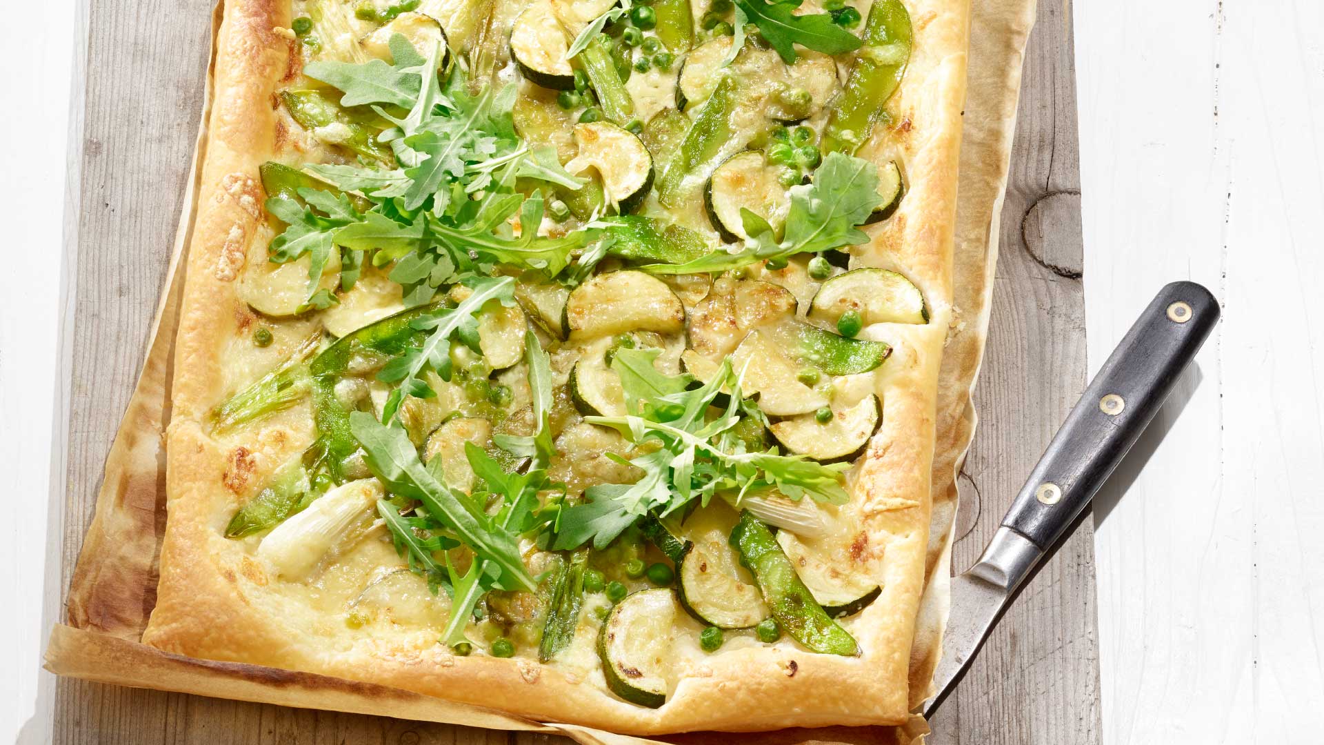 Tarte aux légumes verts et Emmentaler AOP