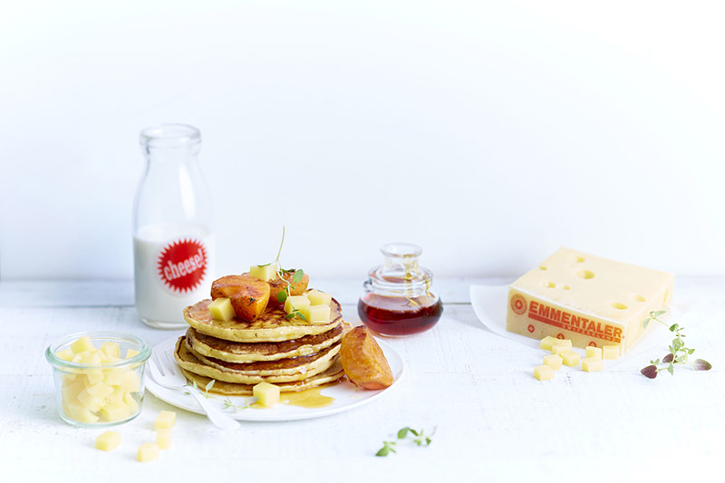 Pancakes à l'Emmentaler AOP, aux abricots et Thym citron